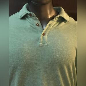 Men’s medium Ocean and Coast super soft teal green shirt sleeve polo shirt